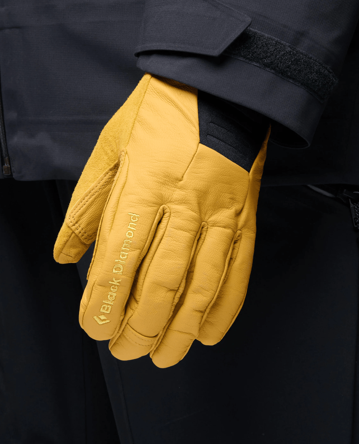 Black Diamond Tour LT Gloves - Beeswax - Black - Handskar - Alpingaraget