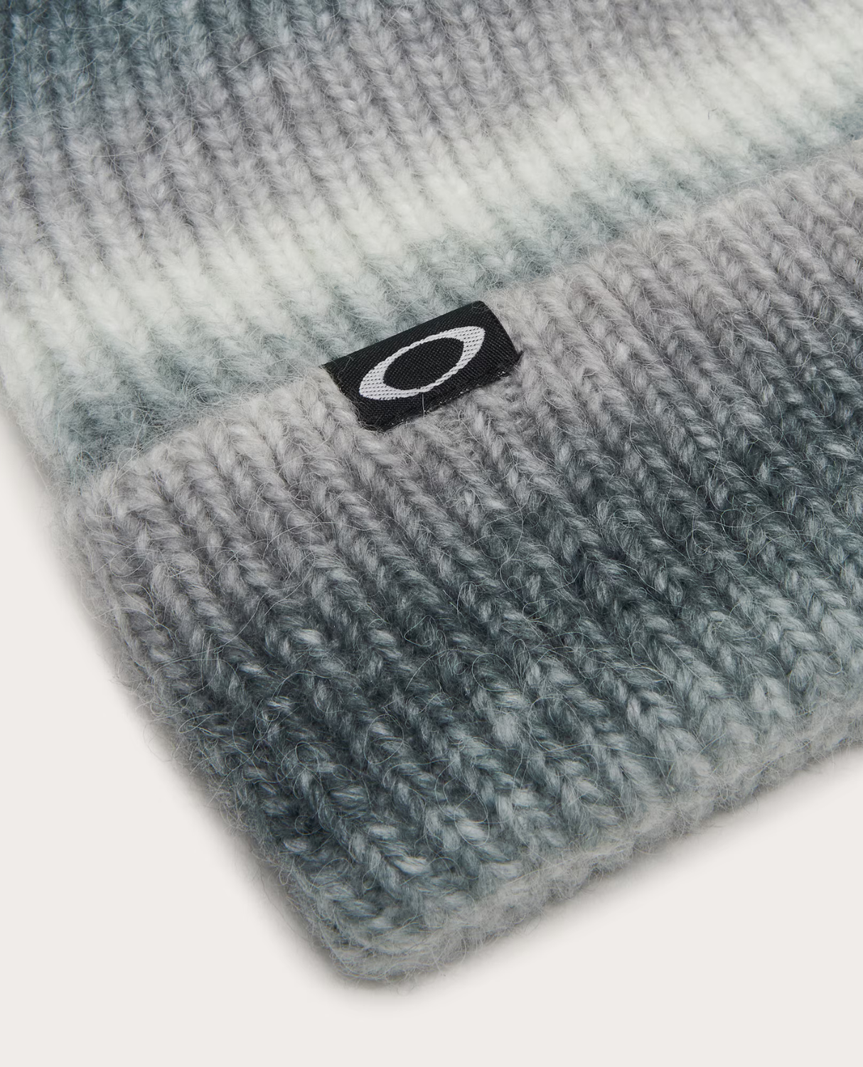 Oakley Ellipse Gradient Beanie - Black Gradient - Alpingaraget