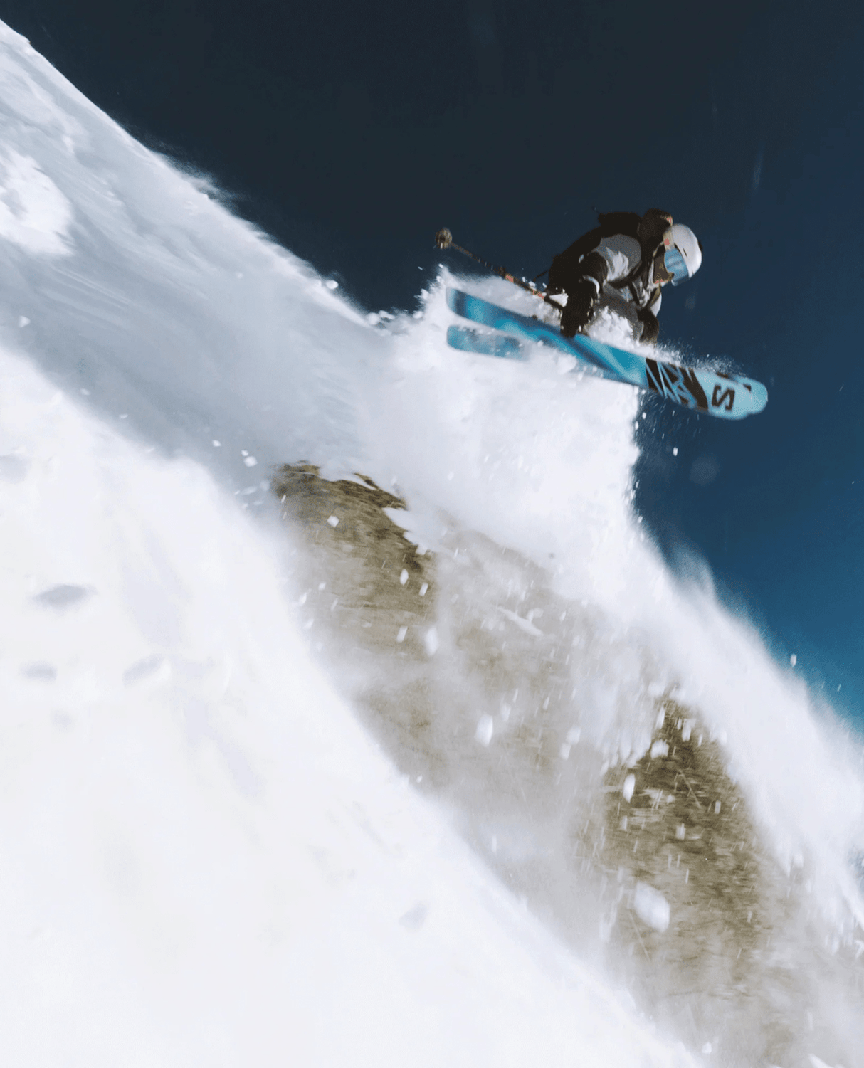 Salomon QST 100 - Cosmic Sky 25/26 - Allmountainskidor - Alpingaraget