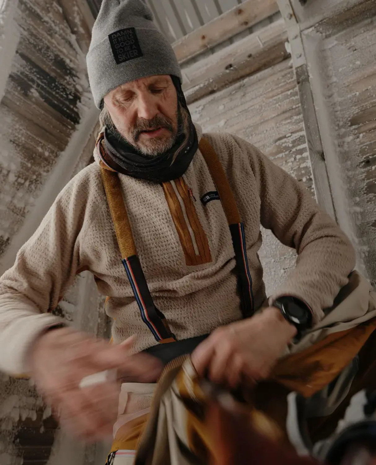 Elevenate Mens Vertical Hood - Ginger Beige - Alpingaraget