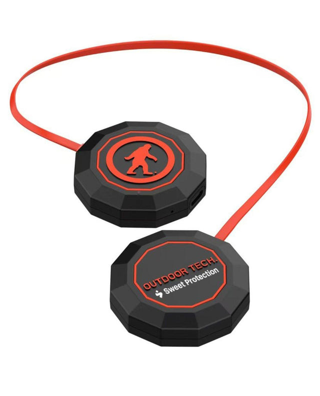 Svarta Sweet Protection Audio Chips XV hörlurar för skidhjälm med röd anslutningskabel.
