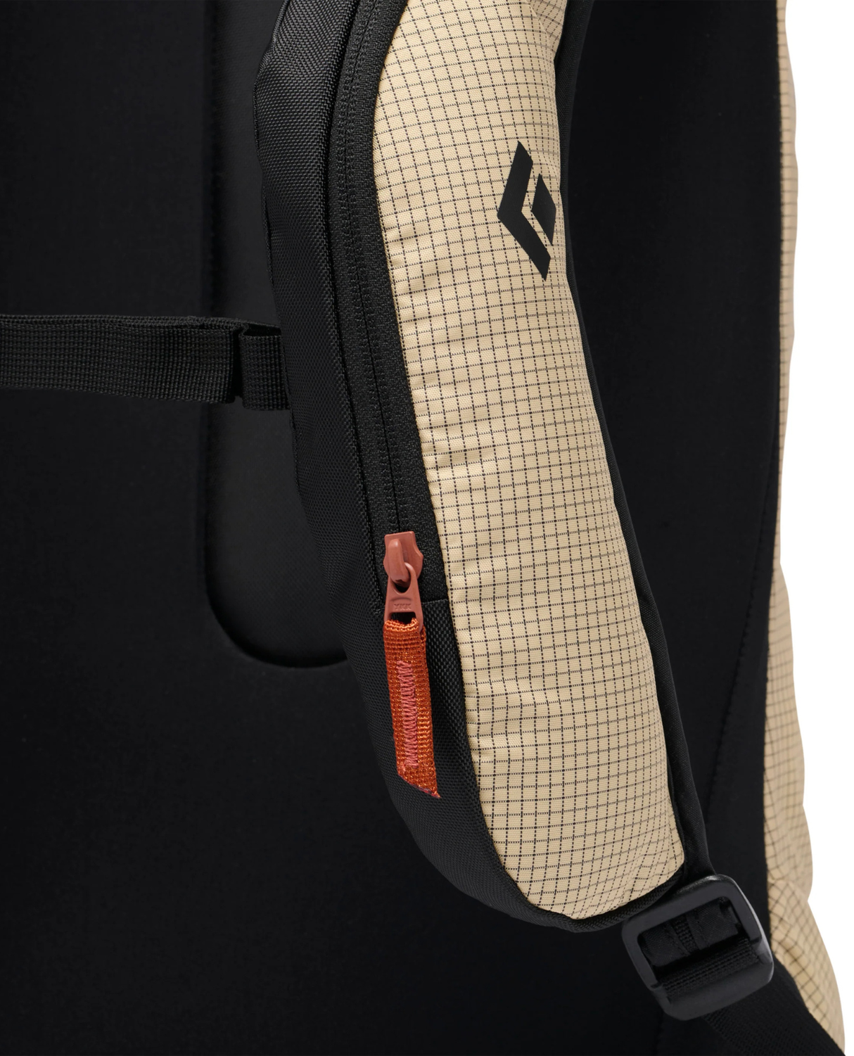 Black Diamond Dawn Patrol 15 Backpack - White Oak