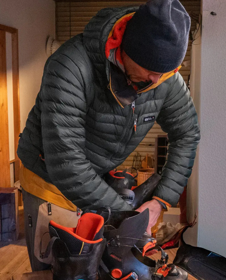 Elevenate Mens Cirrus Down Jacket - Gray Green - Alpingaraget