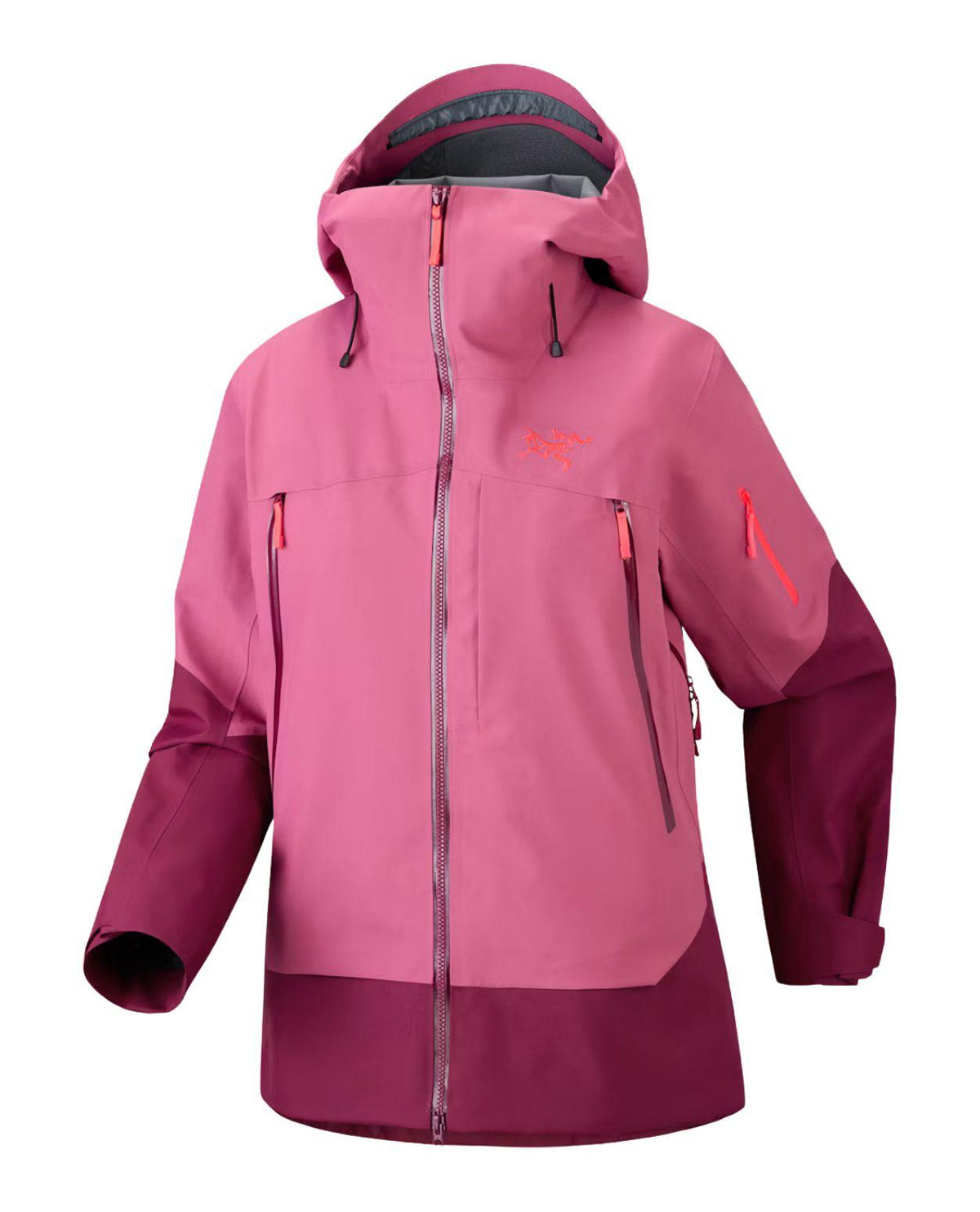 Rosa dam skidjacka med huva och dragkedja från Arc'teryx i en modell med detaljer i mörkare rosa.