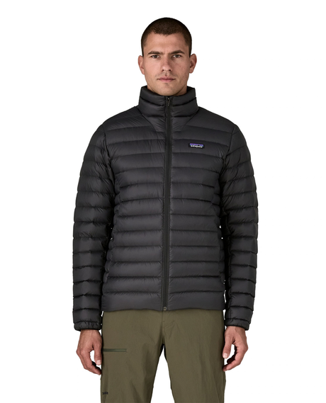 Patagonia Down Sweater i svart färg för herrar, perfekt som värmande mellanlager.