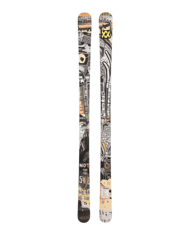 Völkl Revolt 86 26/27 parkskidor med lekfull grafisk design sedda framifrån.