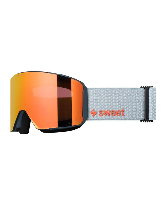 Sweet Protection Boondock II M RIG Reflect skidglasögon med orange RIG Topaz-lins och rem i Crystal Platinum.