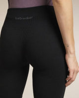 Icebreaker Merino Seamless Rib High Rise Shorts Women - Svart bakifrån med logga