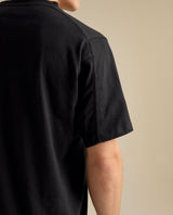 Baksida av svart Arc'teryx Kragg Cotton Emblem Crew t-shirt för herr med ledig passform.