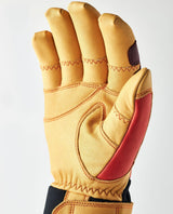Hestra CZone Incline 5 Finger i Flame Red - handflatan visar följsam nötnappa och ergonomisk design.