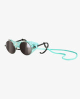 Julbo Vermont Classic Spectron 4 solglasögon i ljusblått med läderskydd och snöre.