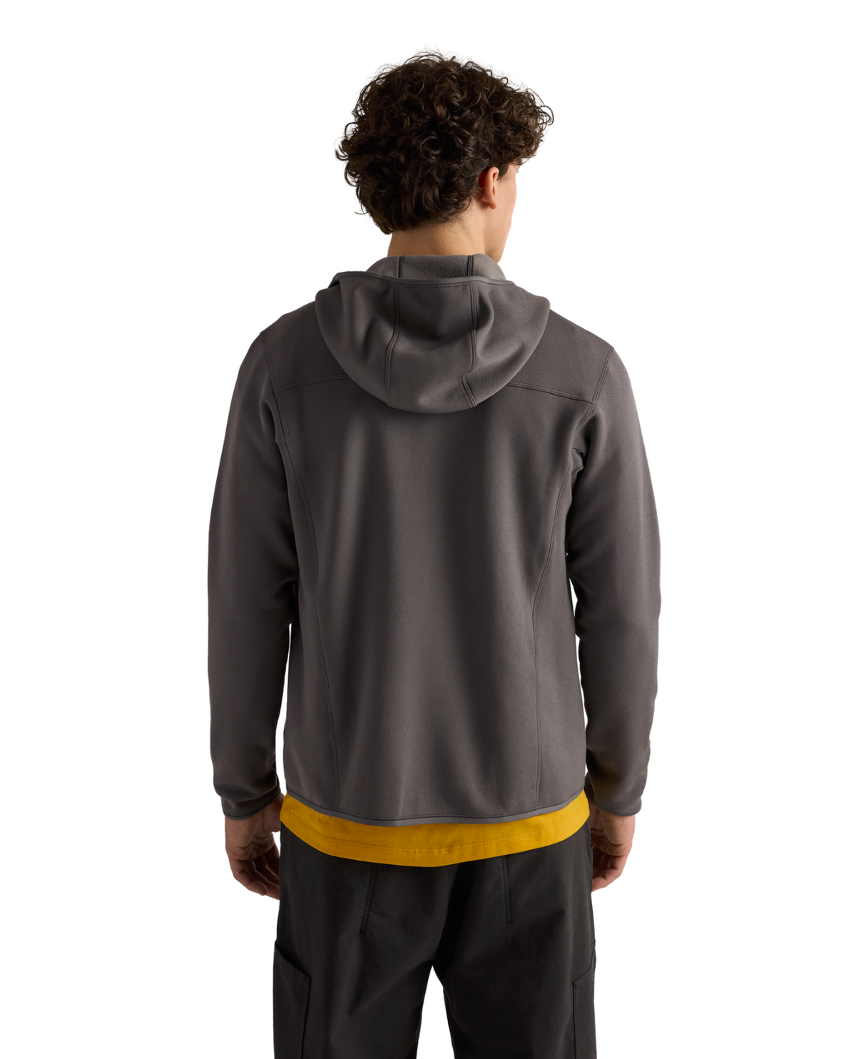 Arc'teryx Kyanite Hoody Men i grått moln visas bakifrån, ett funktionellt och skönt mellanlager för alpina äventyr.
