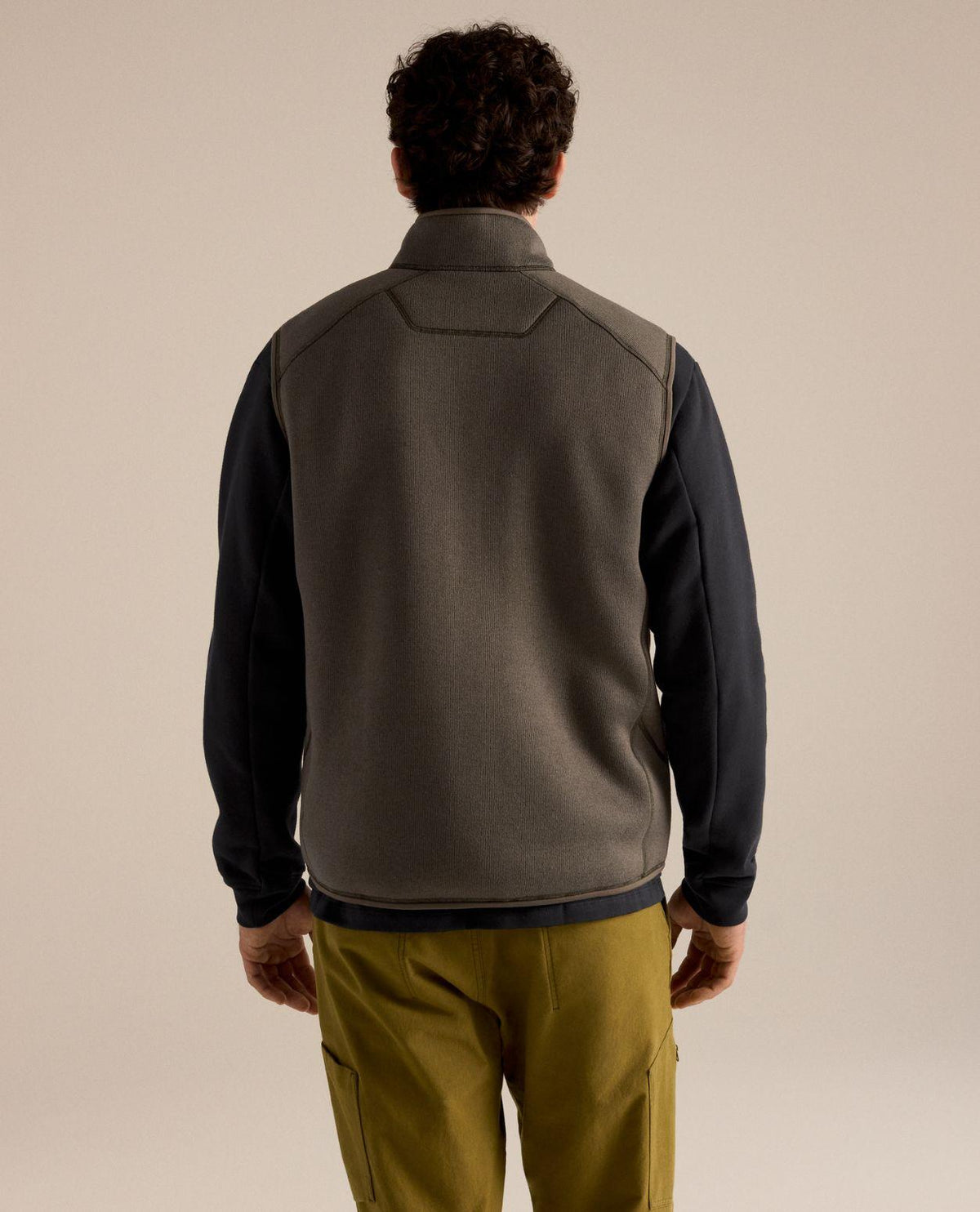 Arc'teryx Covert Vest Men - Mongoose Heather - Bakifrån