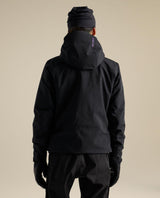 Arc'teryx Rush Jacket Women - Svart skidjacka för dam sedd bakifrån.