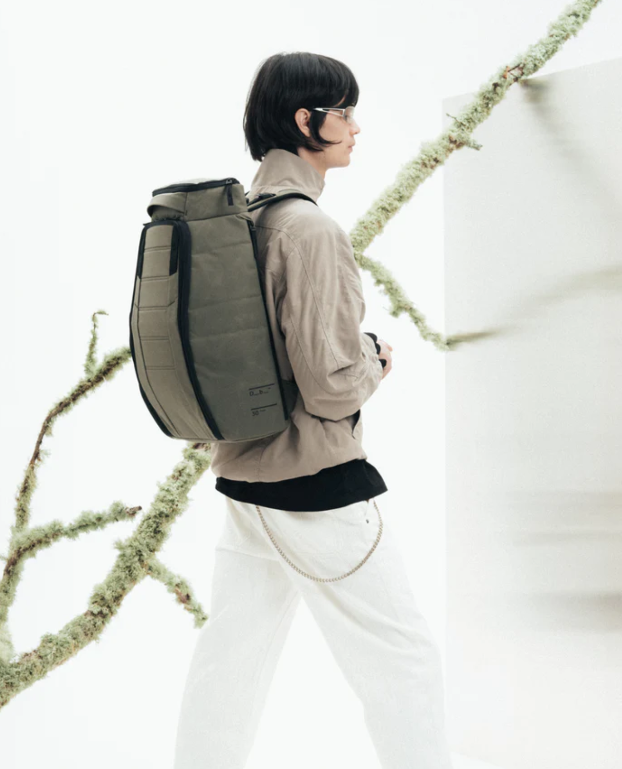 D_b_ Hugger Backpack 30L - Forest Green  Alpingaraget