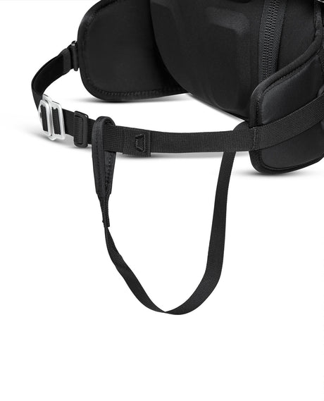Mammut Free 28 Removable Airbag 3.0 - Svart - Detaljbild på midjebälte och spänne - Alpingaraget