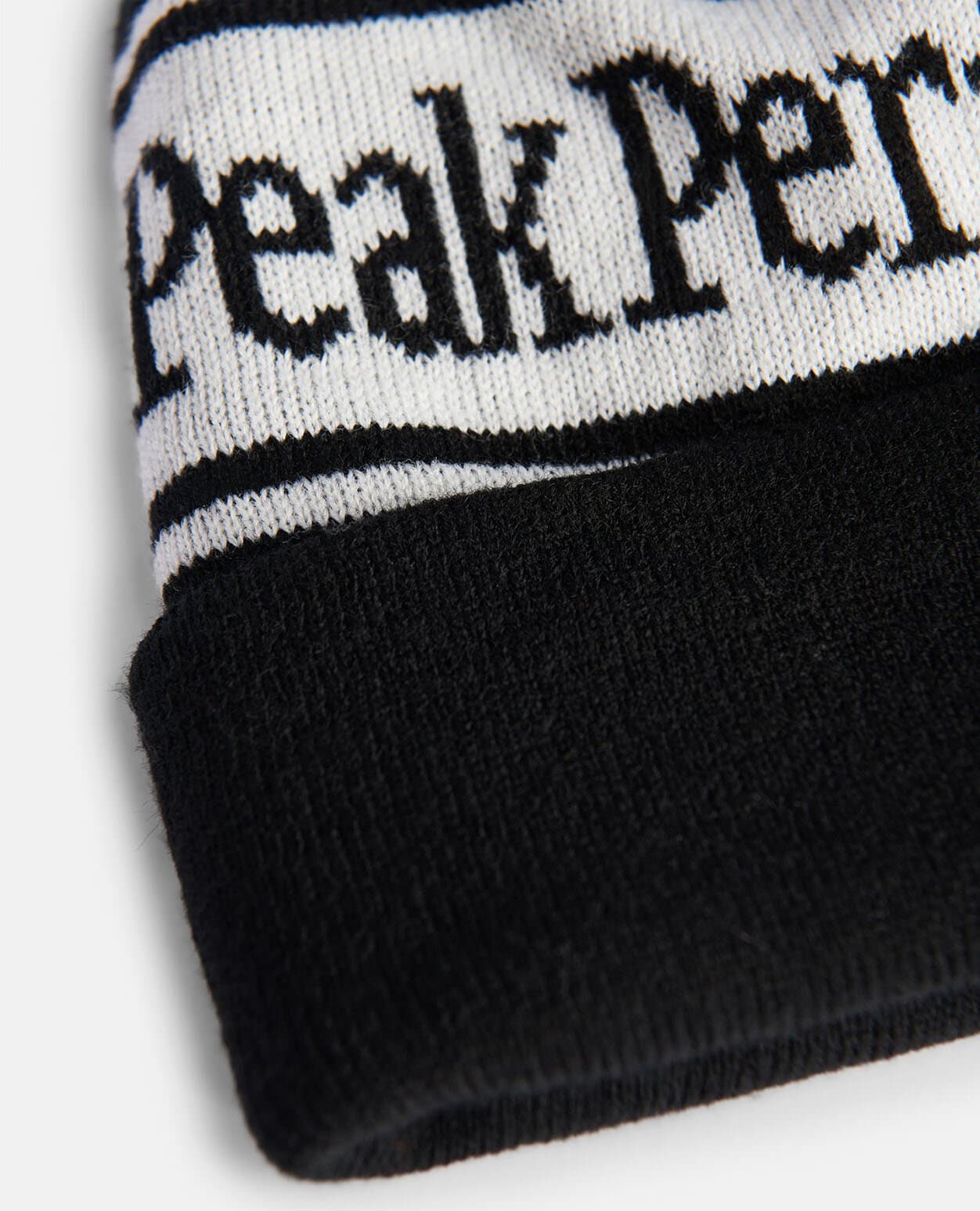 Peak Performance Pow Hat Black